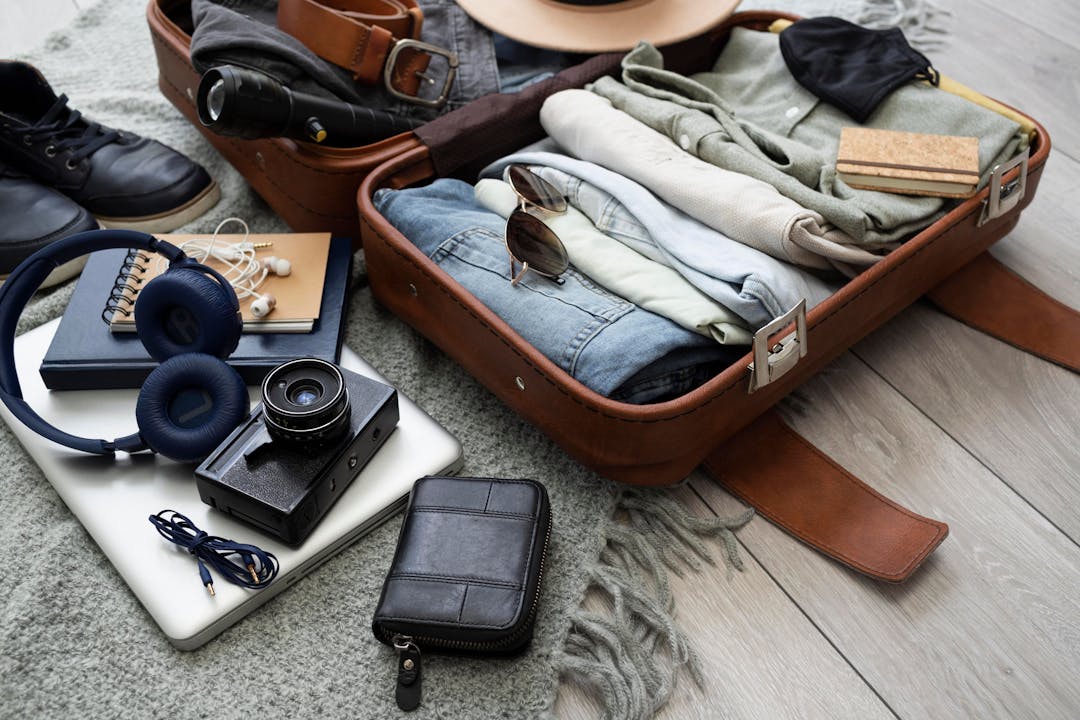 The Ultimate Packing List for a Week-long Trip (7 Key Items)